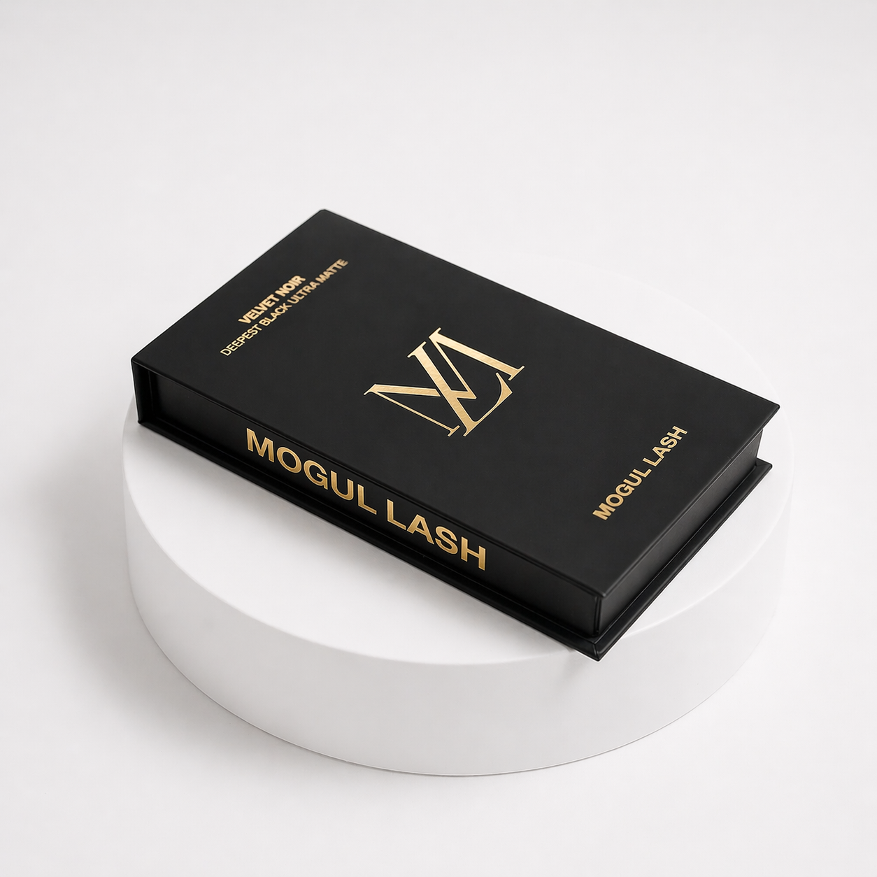 0.03 Velvet Noir Lash Extensions Mixed Tray [7-15mm]